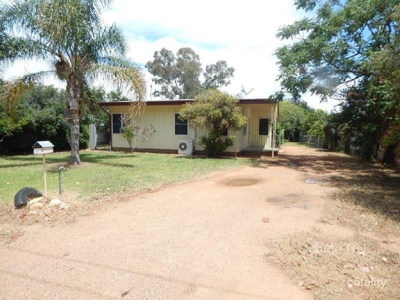 46 Third Ave N, Narromine, NSW 2821