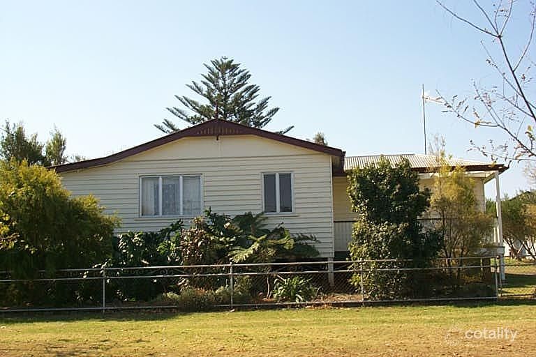 33 Phyllis St, Harristown, QLD 4350