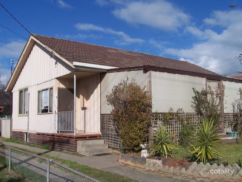 14 Mccormack Cres, Seymour, VIC 3660