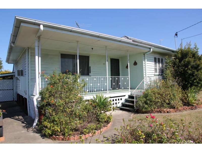 33 Stuart St, Eastern Heights, QLD 4305