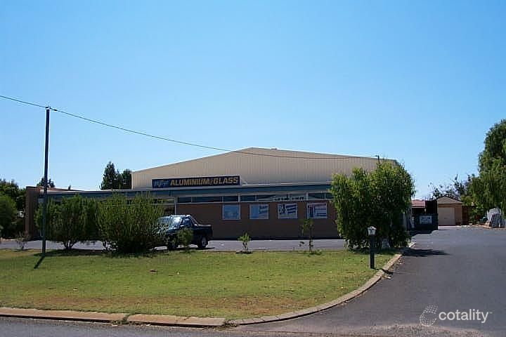 8 Isaacs St, Busselton, WA 6280