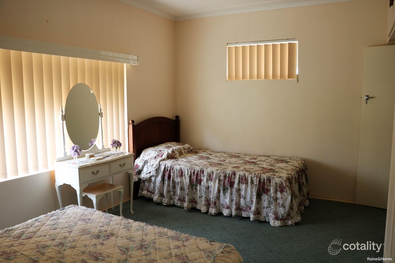 37 Rose St, Parkes, NSW 2870