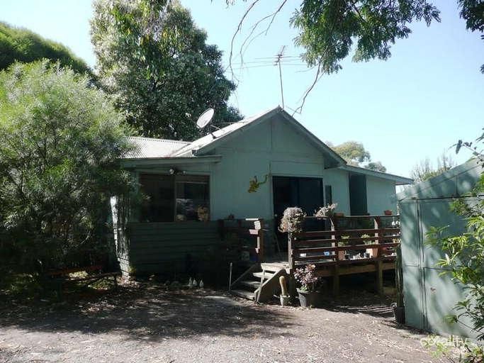 34 Clark Rd, Tynong North, VIC 3813