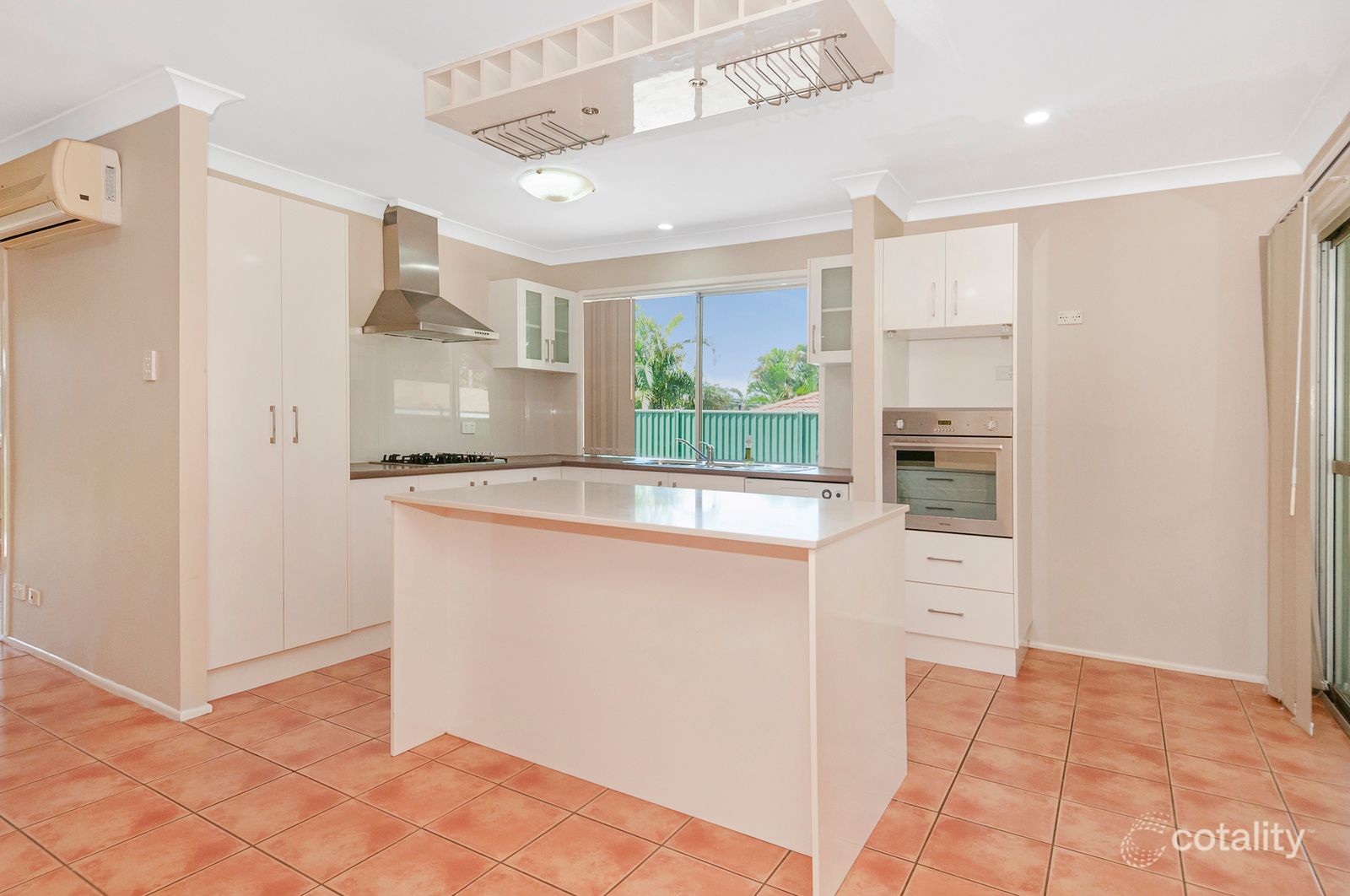 30 Trinette St, Shailer Park, QLD 4128
