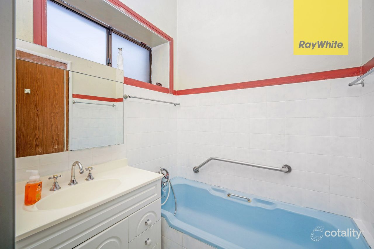 21 Austral Ave, Westmead, NSW 2145