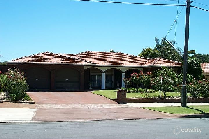 10 Abingdon St, Morley, WA 6062