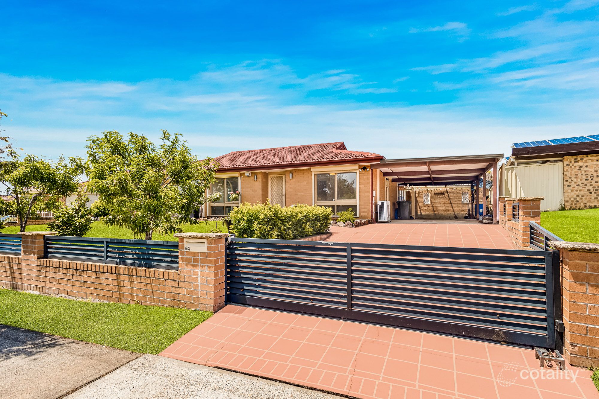 94 Melbourne Rd, St Johns Park, NSW 2176