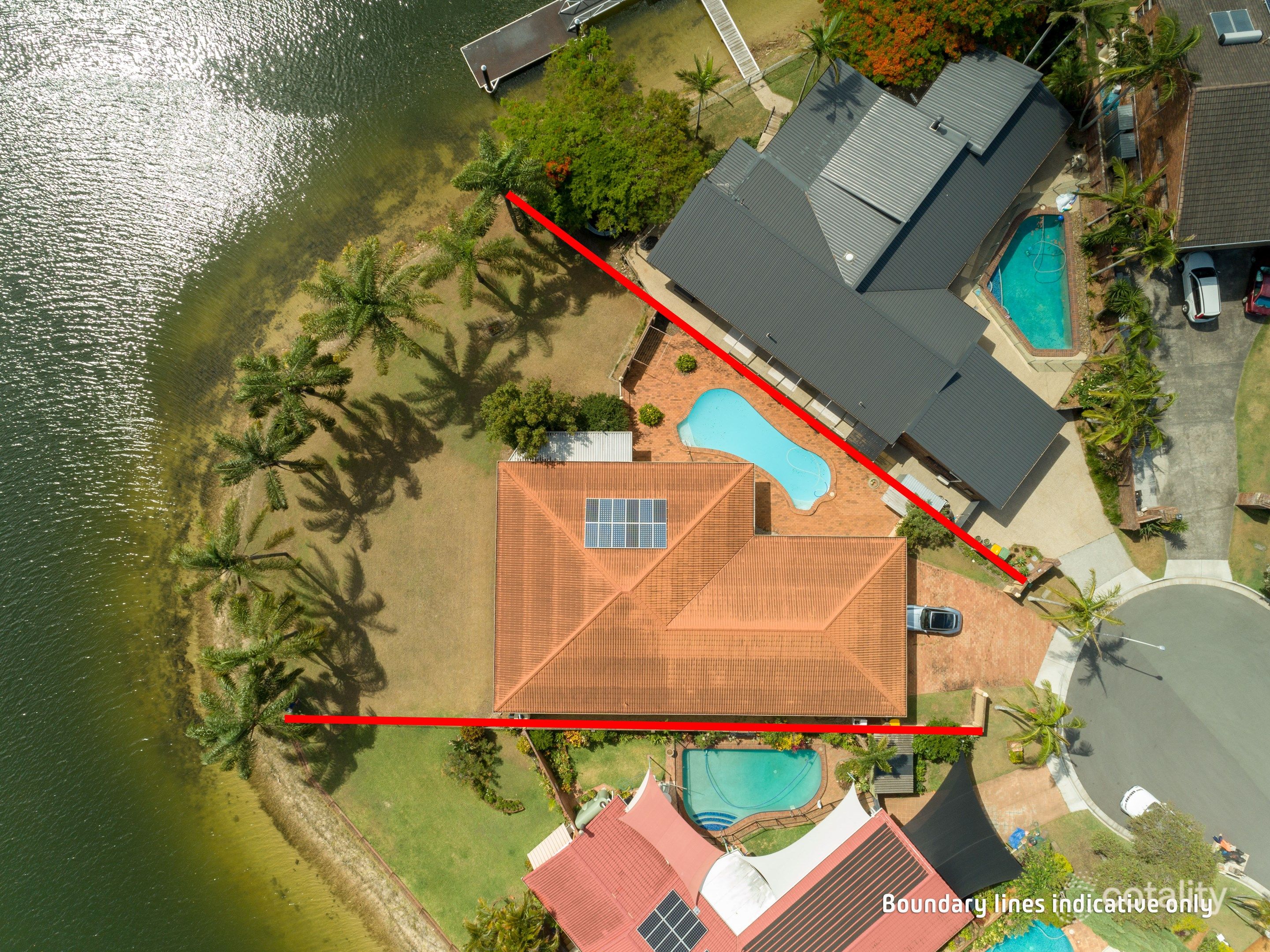 30 Kurrawa Ave, Mermaid Waters, QLD 4218