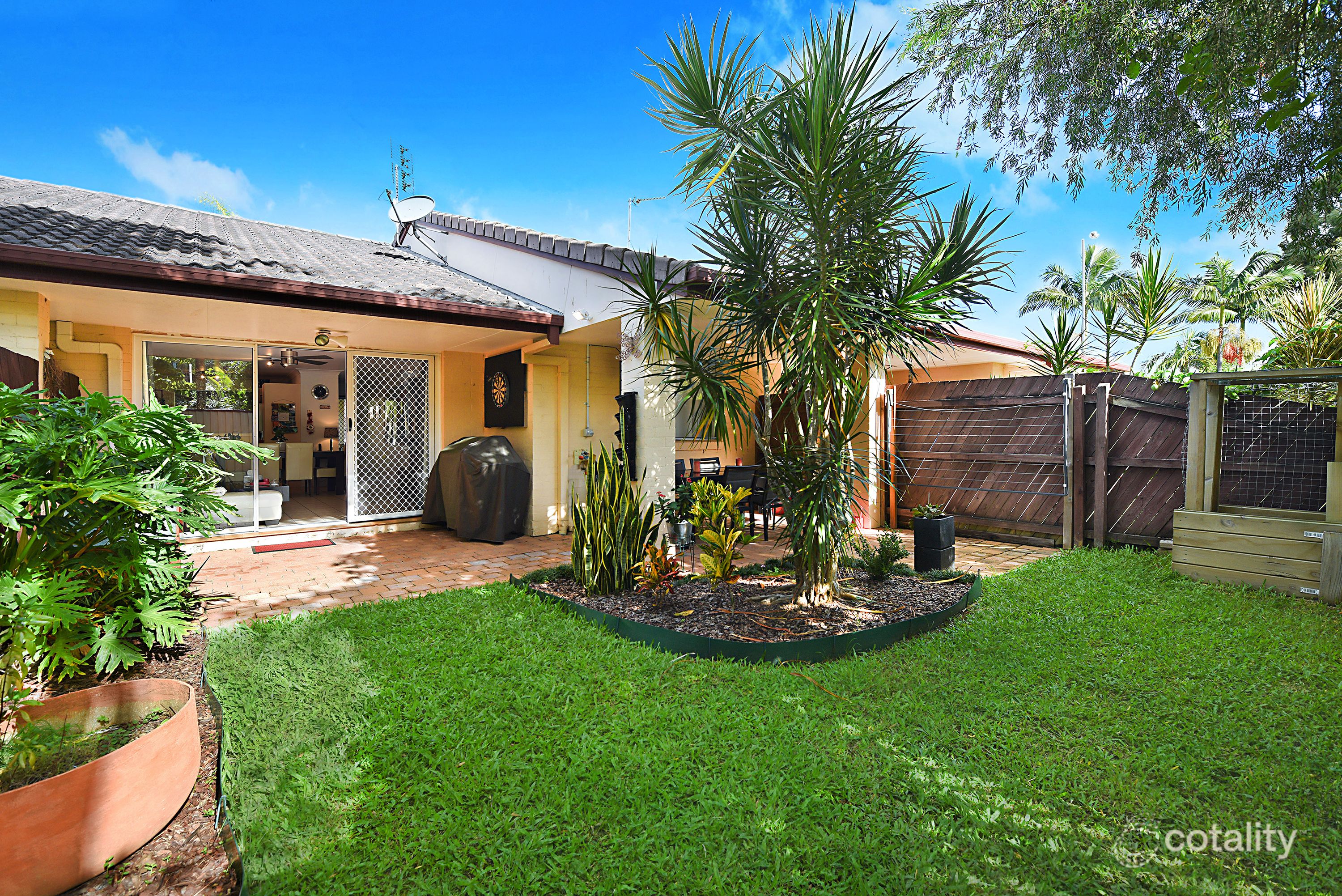 158/128 Benowa Rd, Southport, QLD 4215