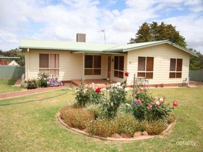 39 Turner St, Condobolin, NSW 2877