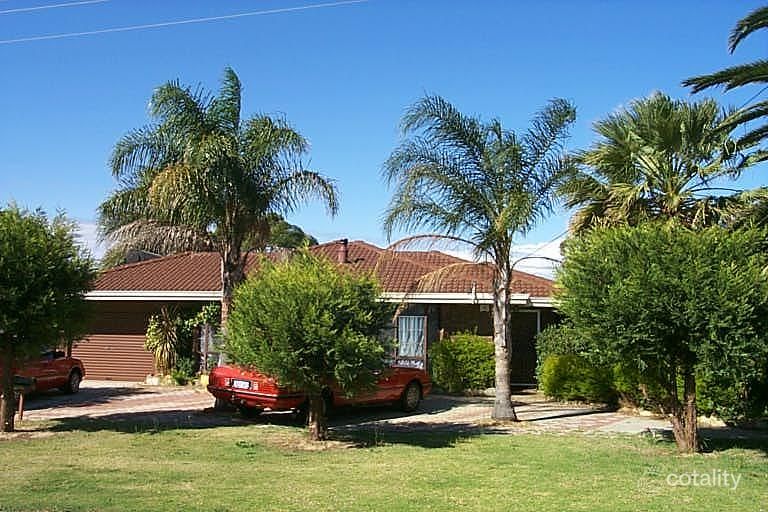 6 Junee Pl, Armadale, WA 6112
