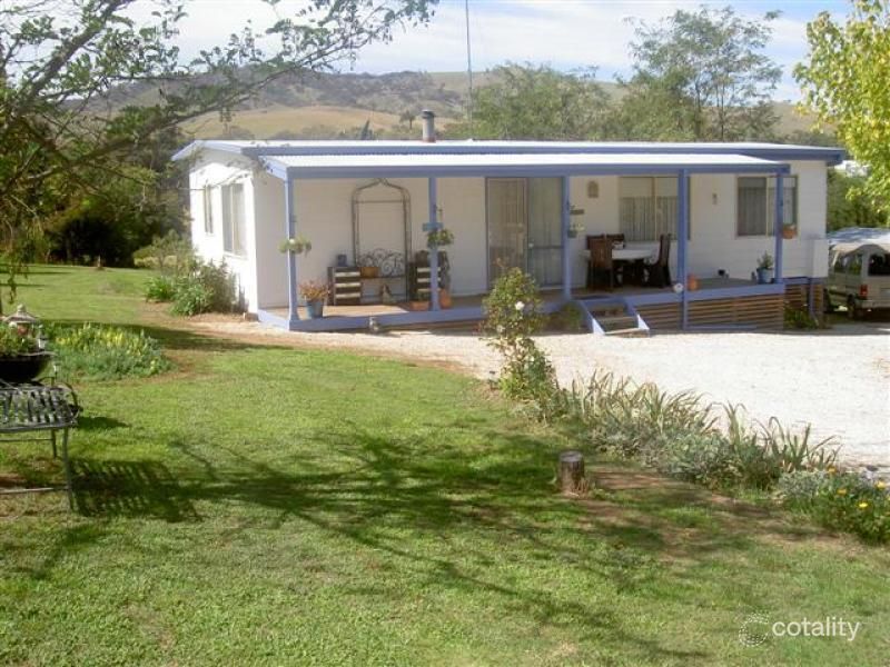 2 Wason Ct, Tooborac, VIC 3522