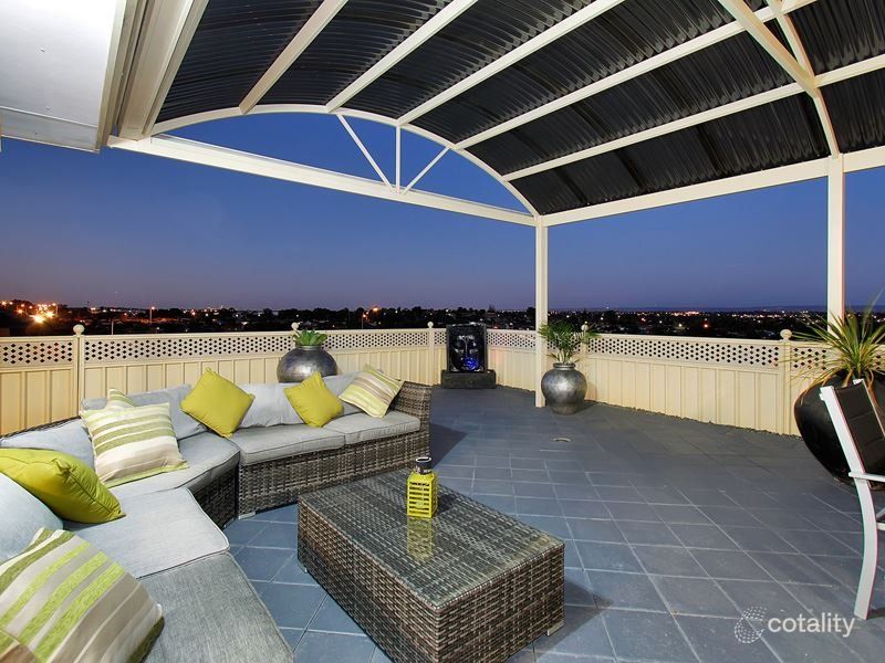 17 Tindal Ave, Yangebup, WA 6164