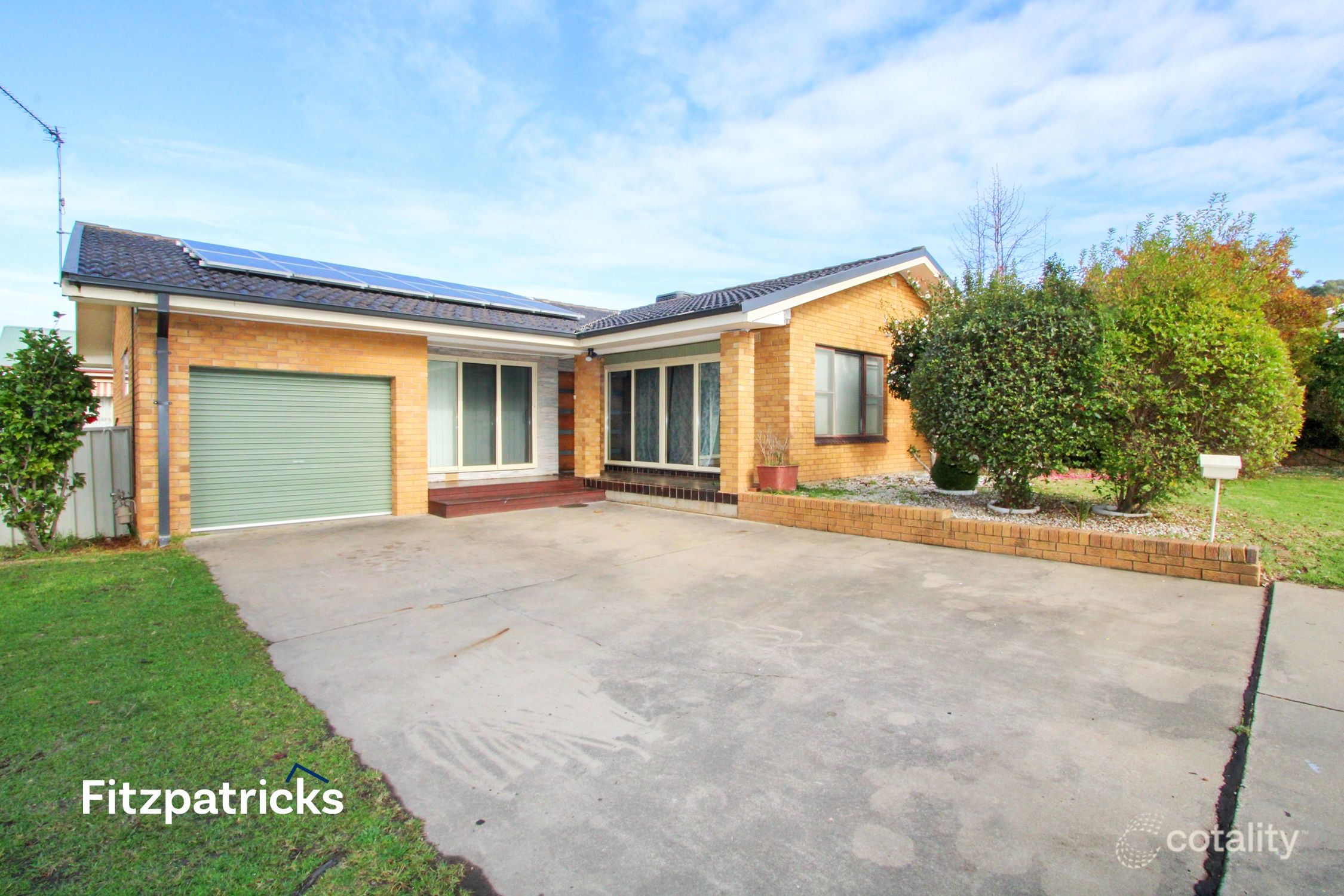 2 Atherton Cres, Tatton, NSW 2650