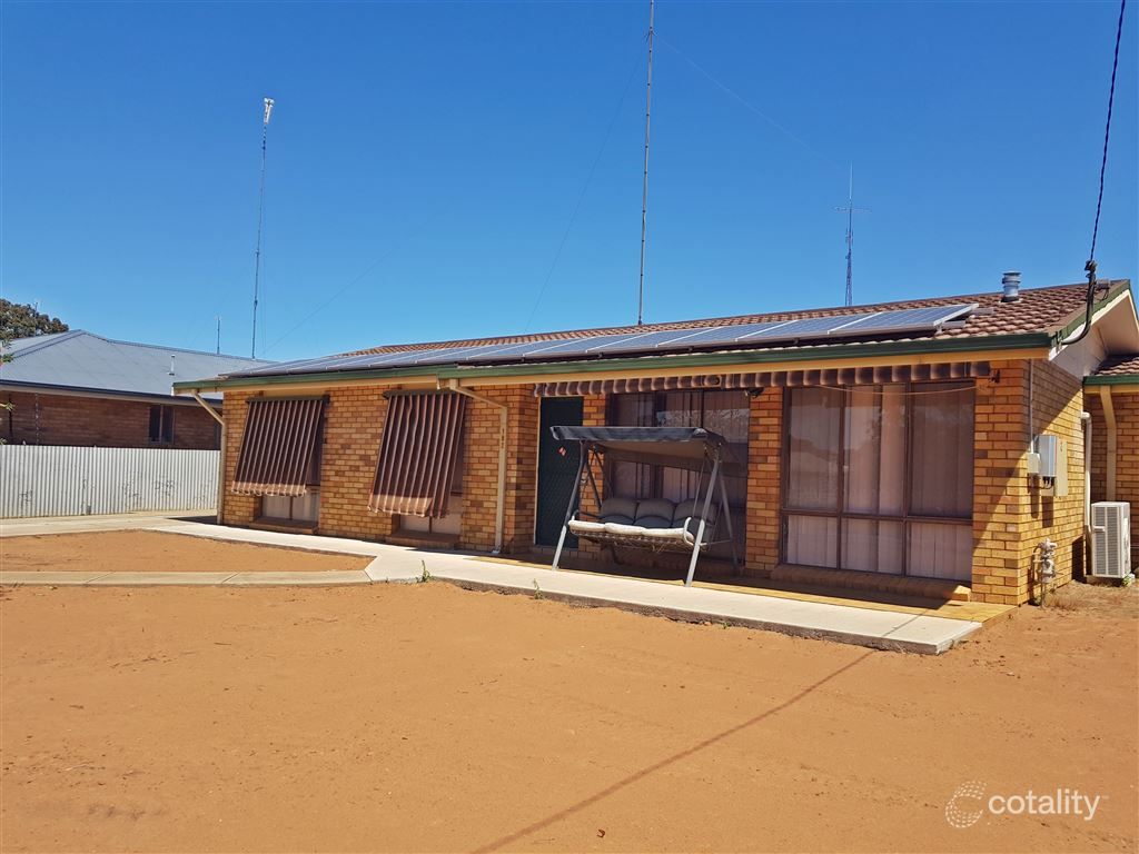 182 Railway Rd, West Wyalong, NSW 2671