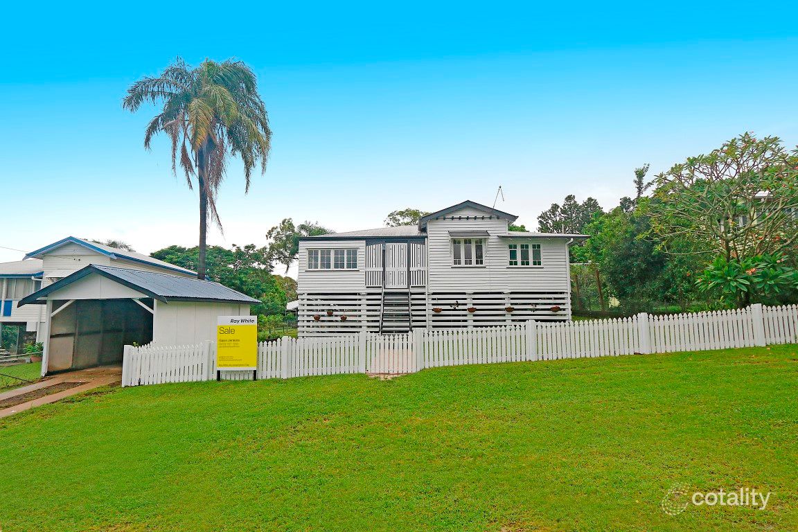 302 Upper Dawson Rd, The Range, QLD 4700