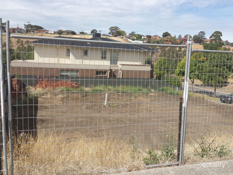 6 Bluebell Ct, Sunshine North, VIC 3020