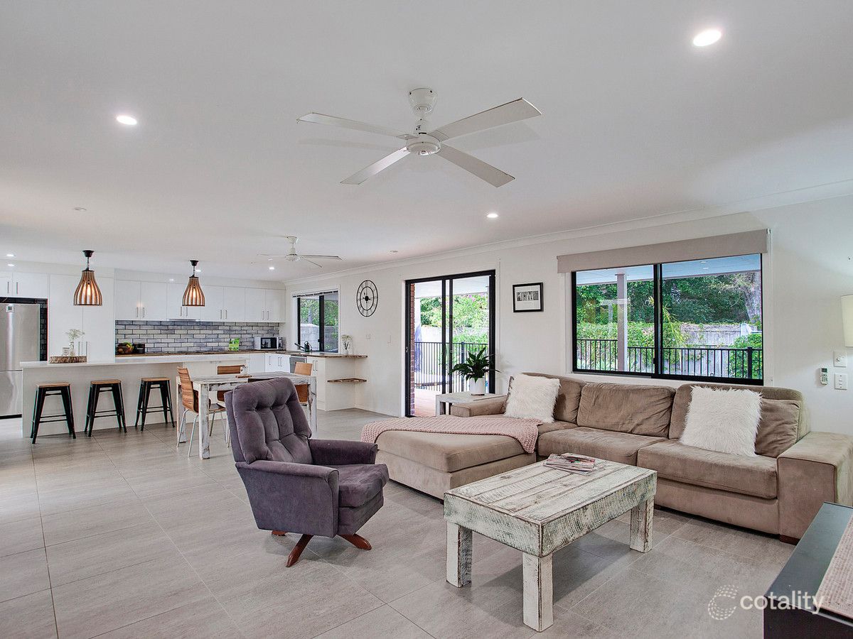 132 Acanthus Ave, Burleigh Waters, QLD 4220