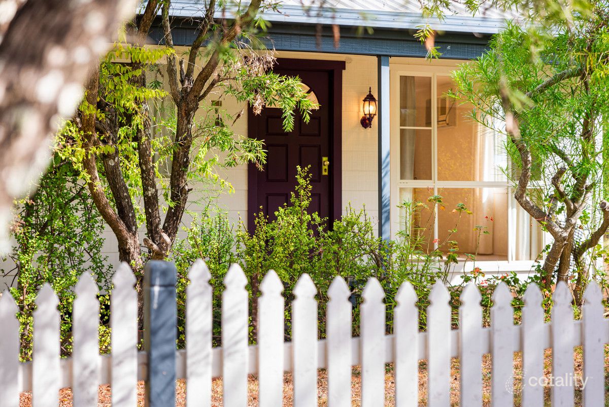 16 William St, Meringandan West, QLD 4352
