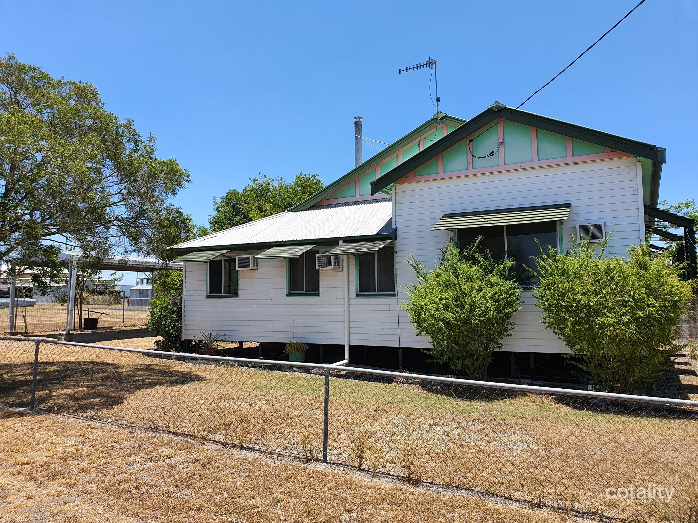 8 Spencer St, Monto, QLD 4630