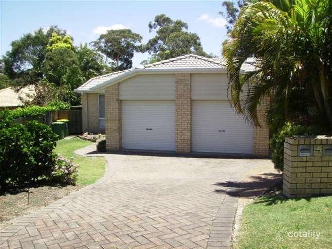 1/5 Hill Ct, Labrador, QLD 4215