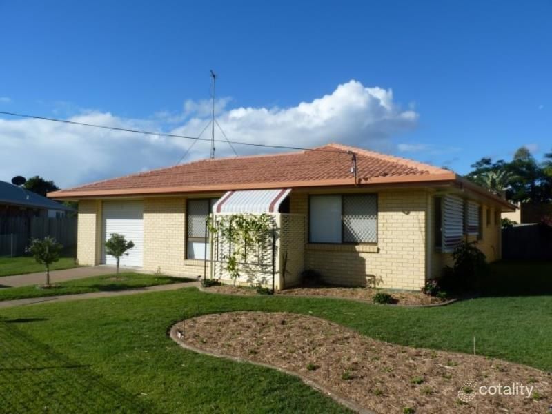 7 Pebble Ct, Torquay, QLD 4655
