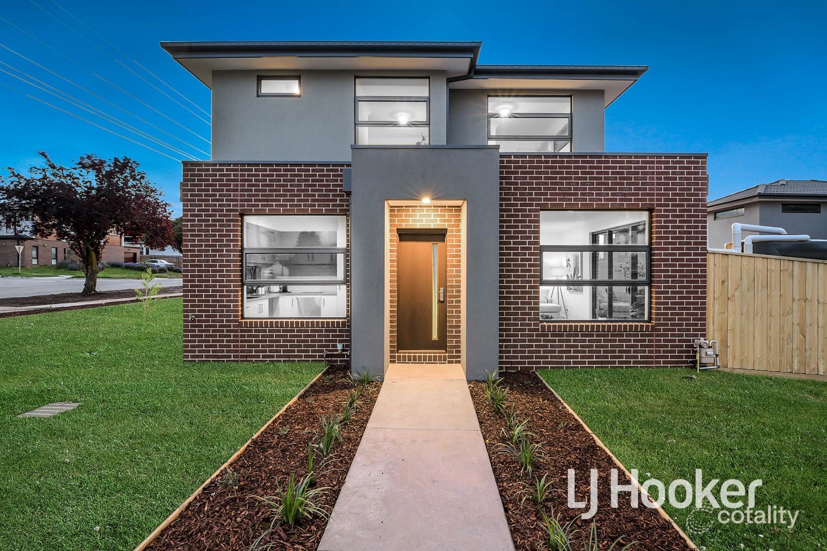 2/69 Somerville Rd, Hampton Park, VIC 3976