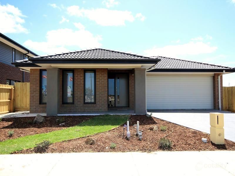 320 Charlemont Rd, Armstrong Creek, VIC 3217