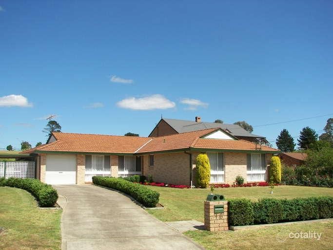 16 Browns Rd, The Oaks, NSW 2570