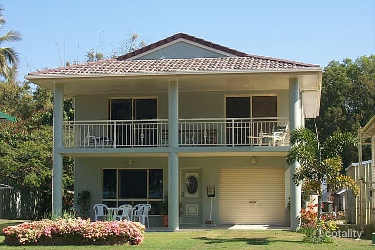 61 Palm Ave, Seaforth, QLD 4741