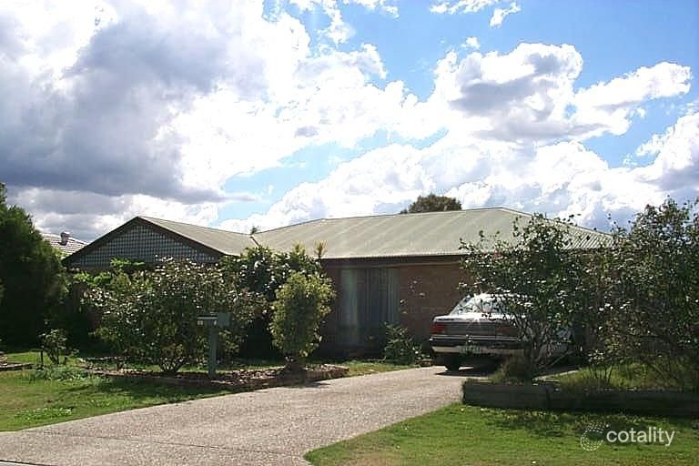 4 Eadie Pl, Hemmant, QLD 4174