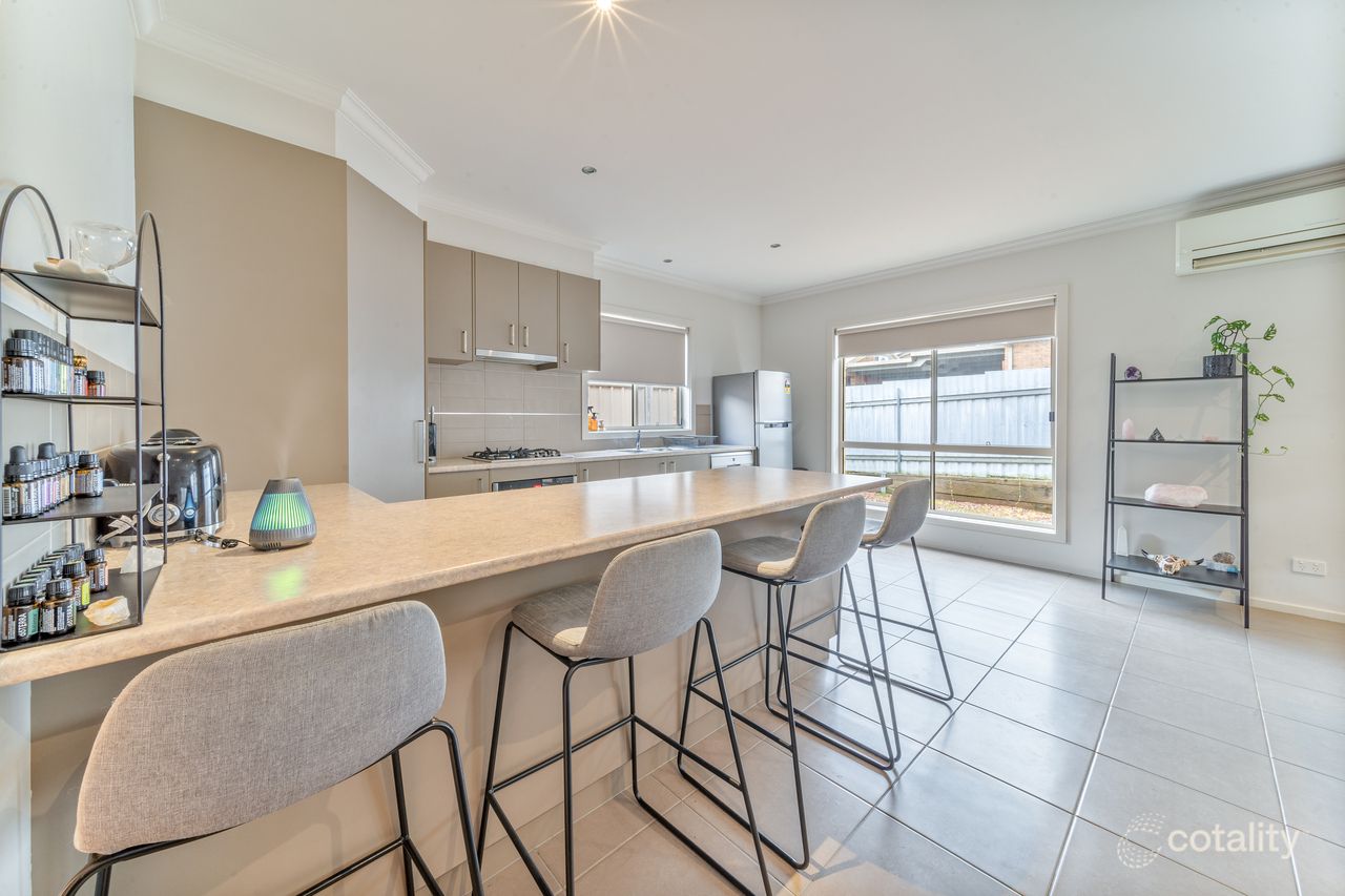 2/15 Nelson St, California Gully, VIC 3556