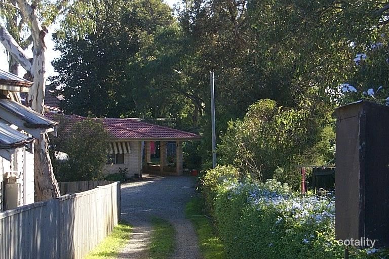 13 Scott St, Greenmount, WA 6056