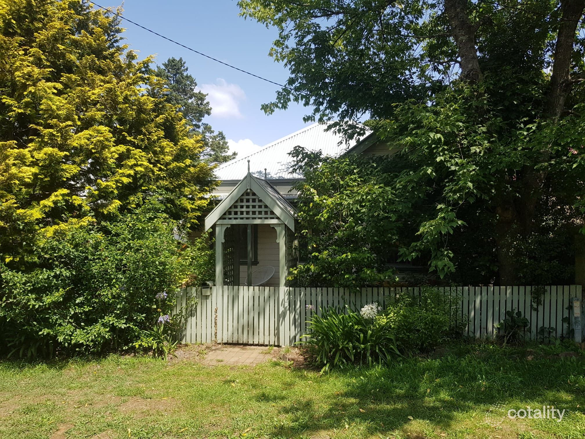 25 Blackheath St, Leura, NSW 2780