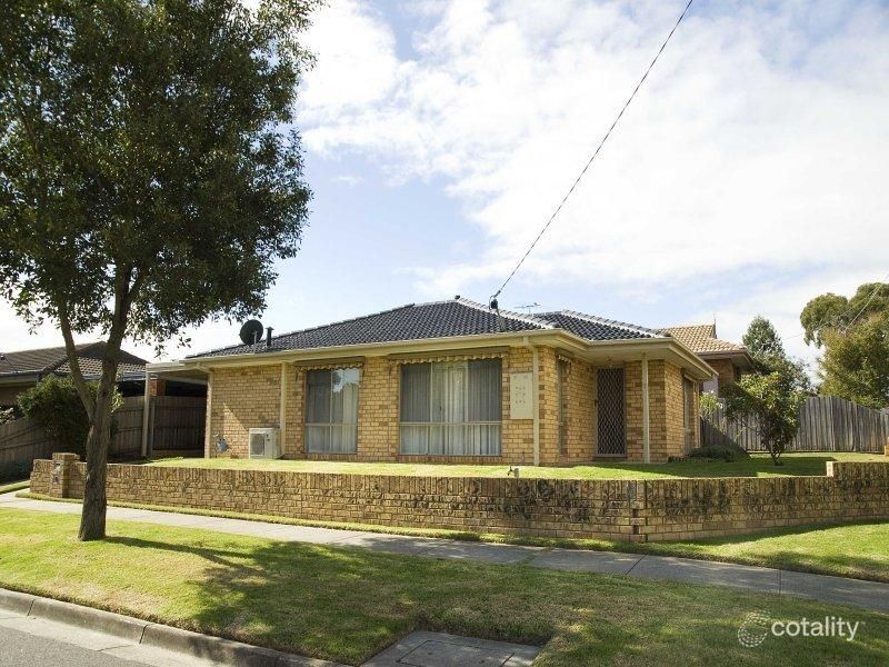 1 Calwell Ct, Skye, VIC 3977