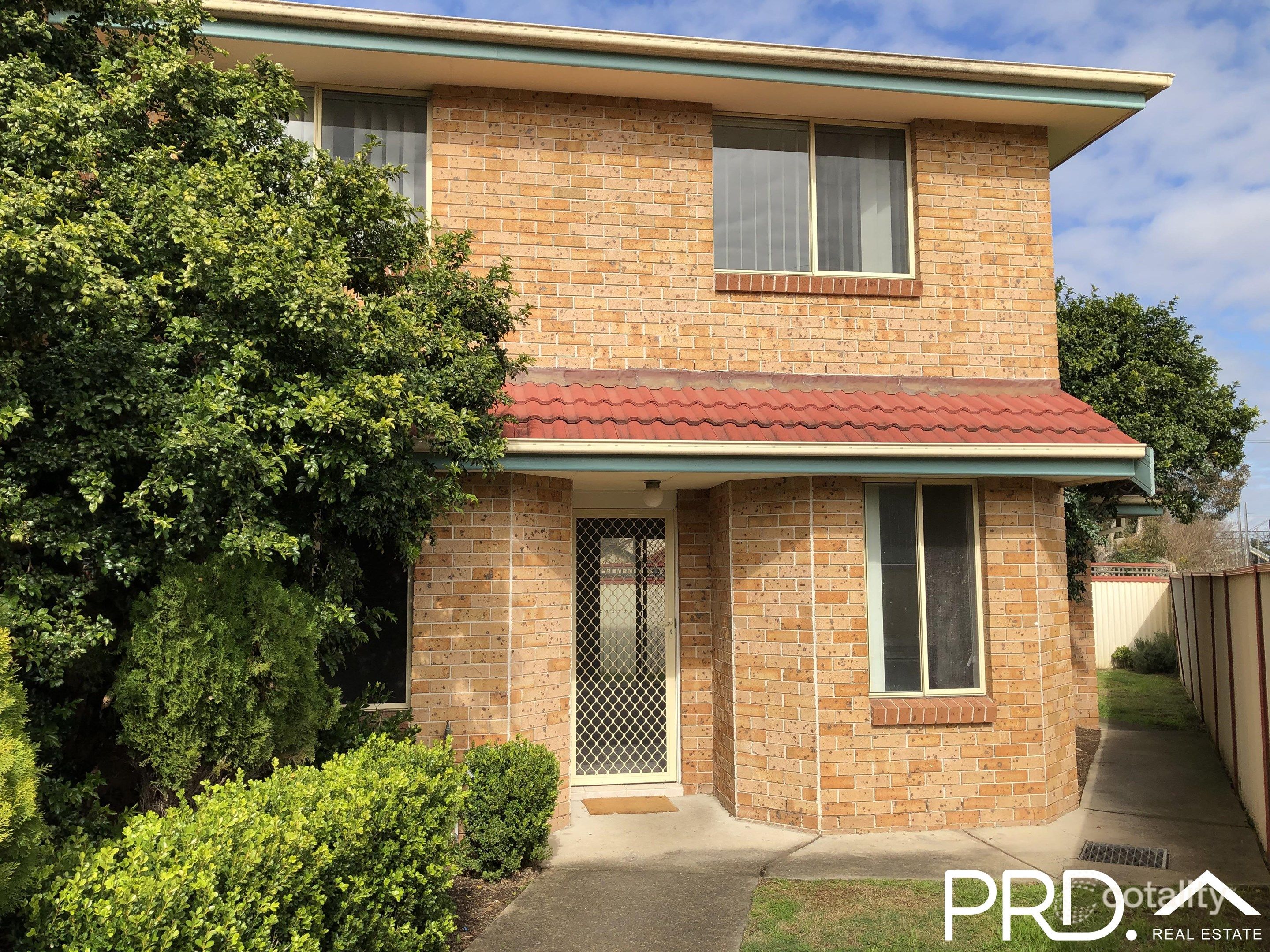 6/6 Lehn Rd, East Hills, NSW 2213
