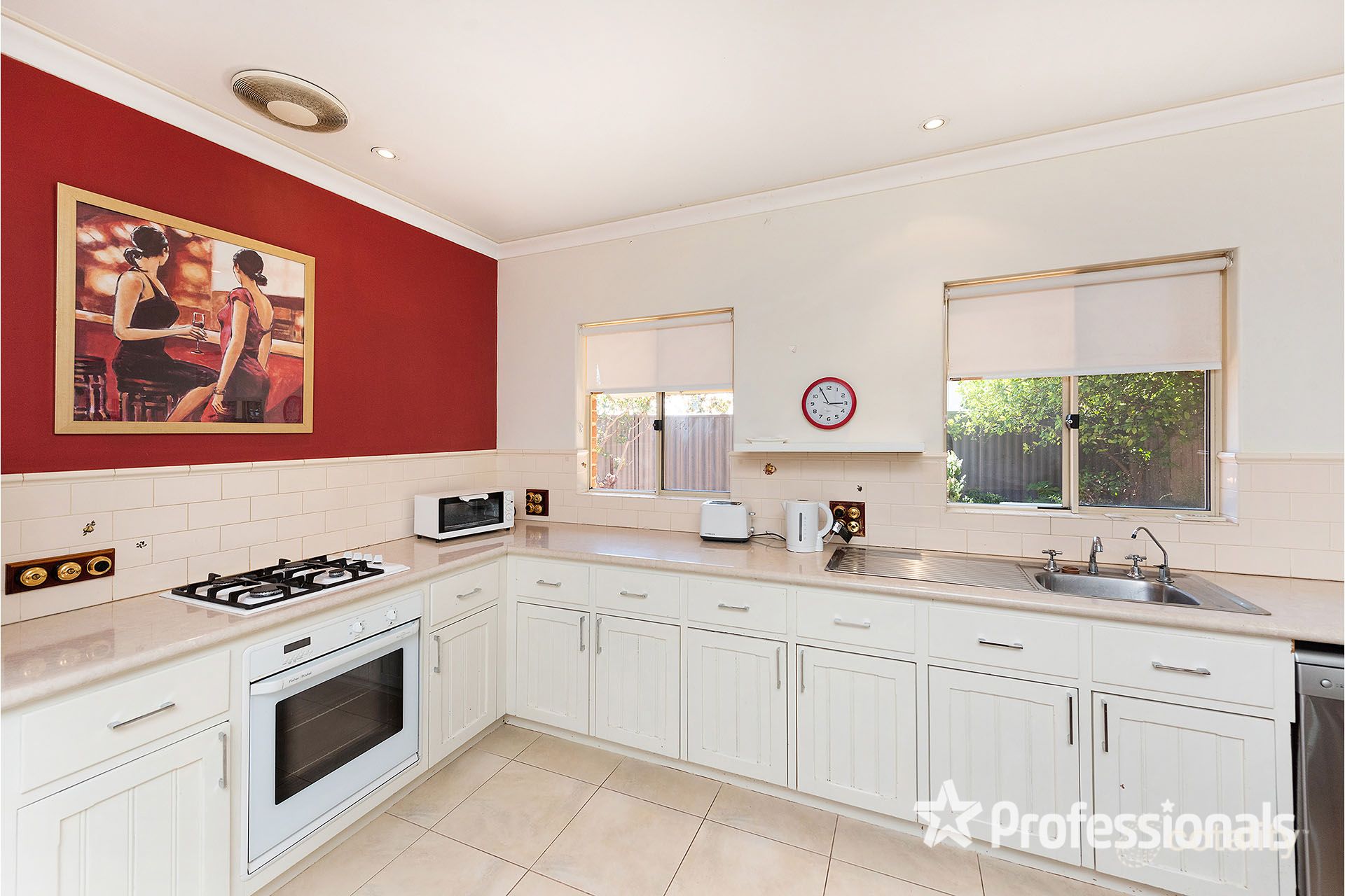 7 East St, Guildford, WA 6055