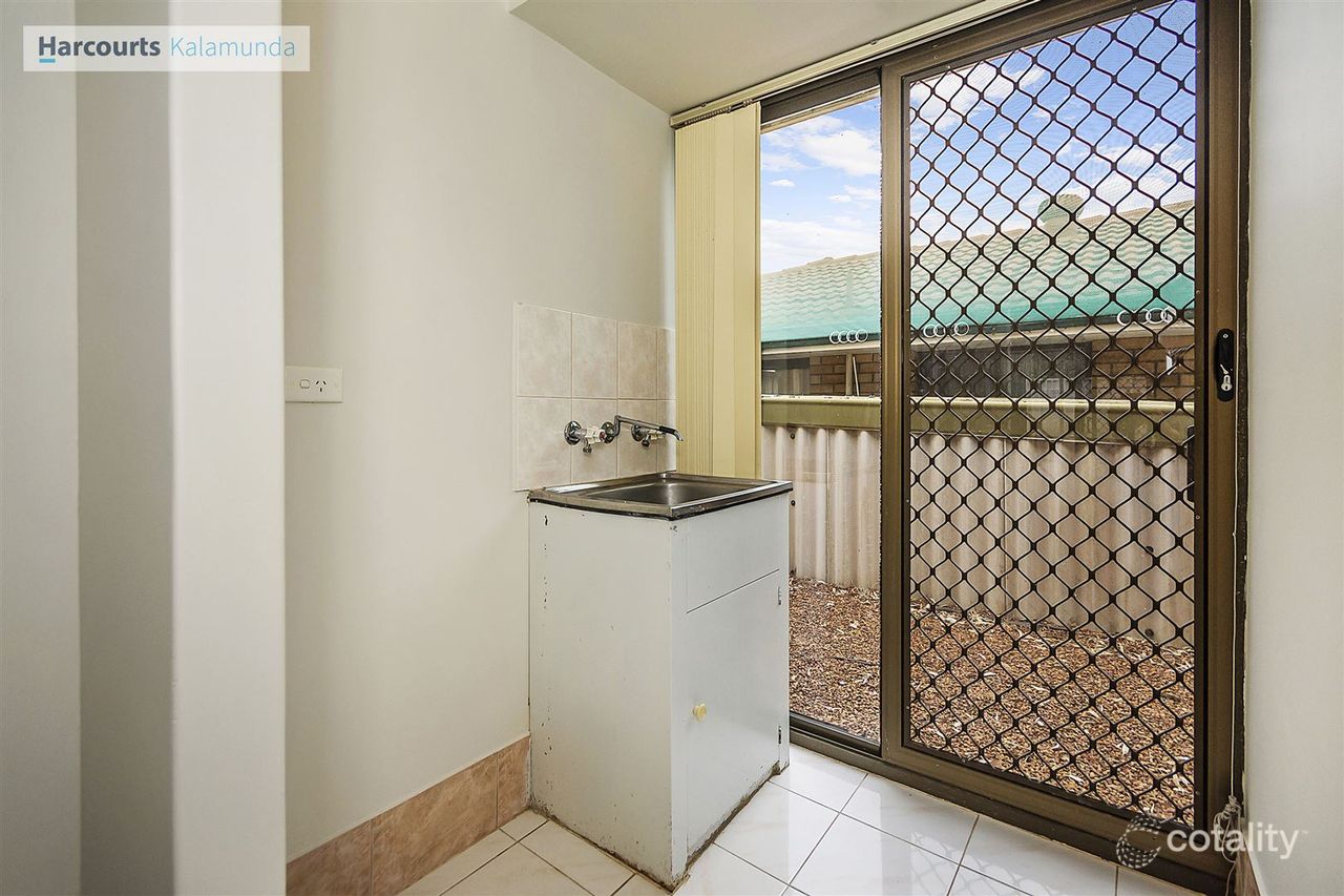 16 Baloo Pl, Koongamia, WA 6056