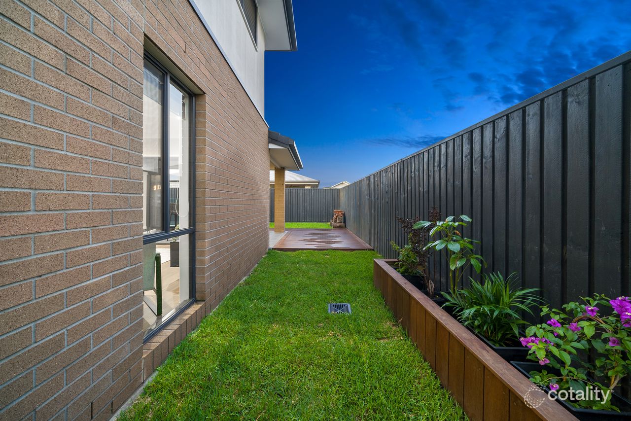 88 Lakeview Prom, Newport, QLD 4020