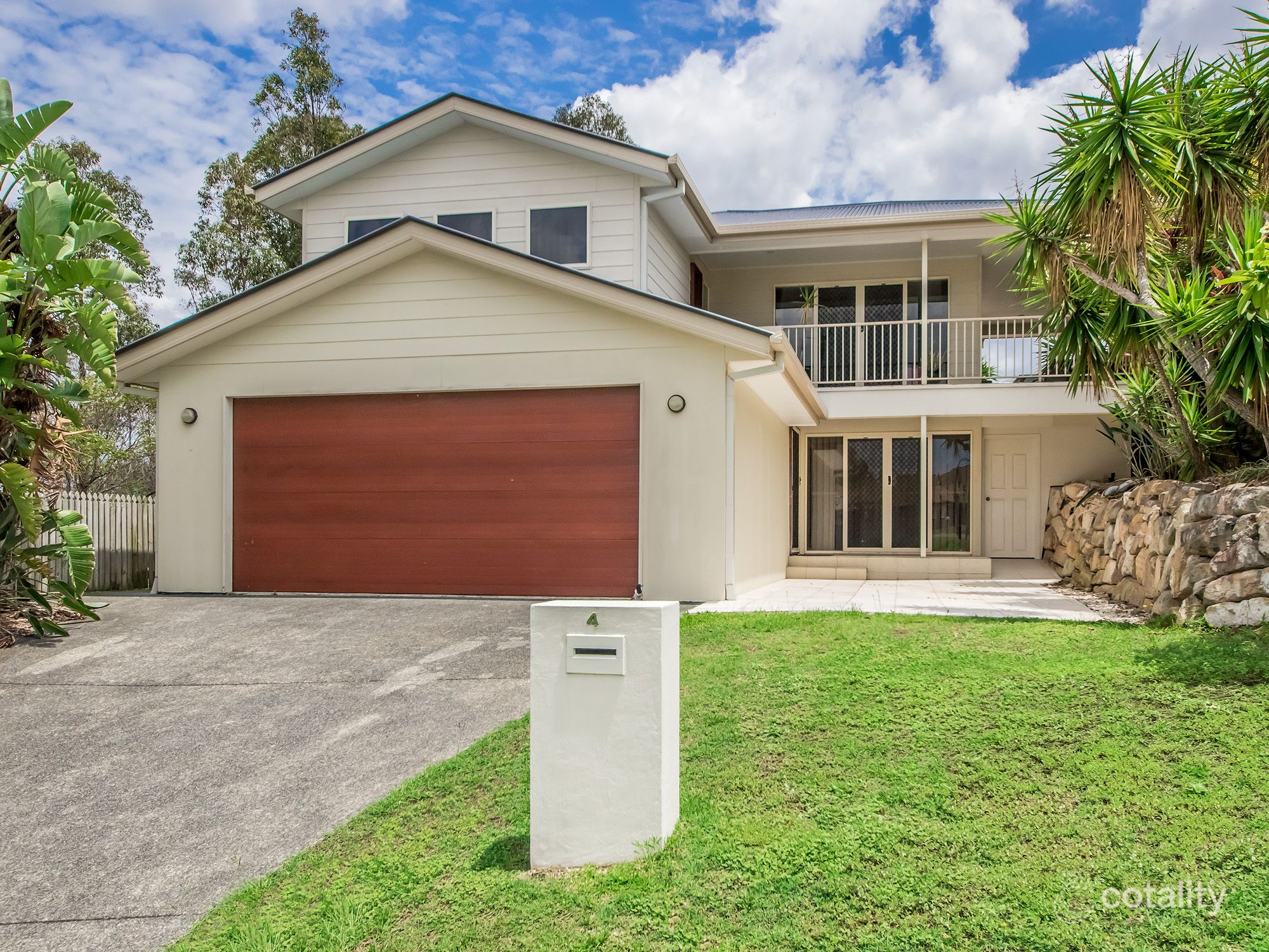 4 John Francis Dr, Carrara, QLD 4211
