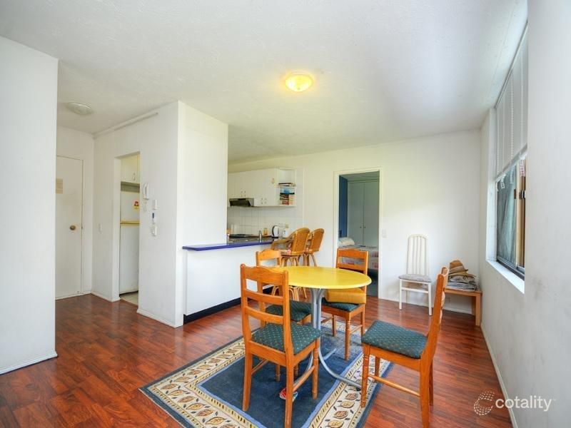 15/11 Fairway Dr, Clear Island Waters, QLD 4226