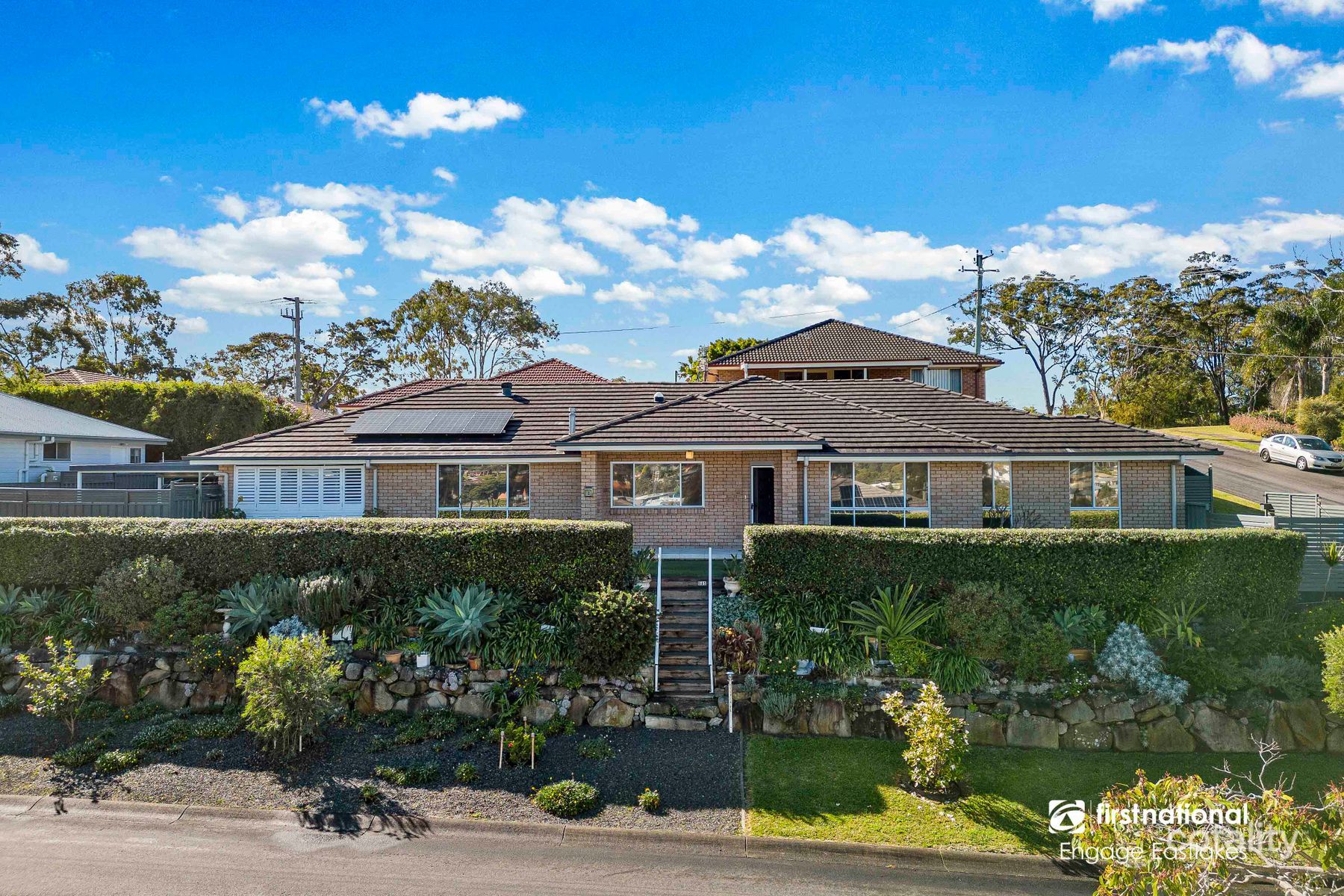 2 Sylvia Pl, Mount Hutton, NSW 2290