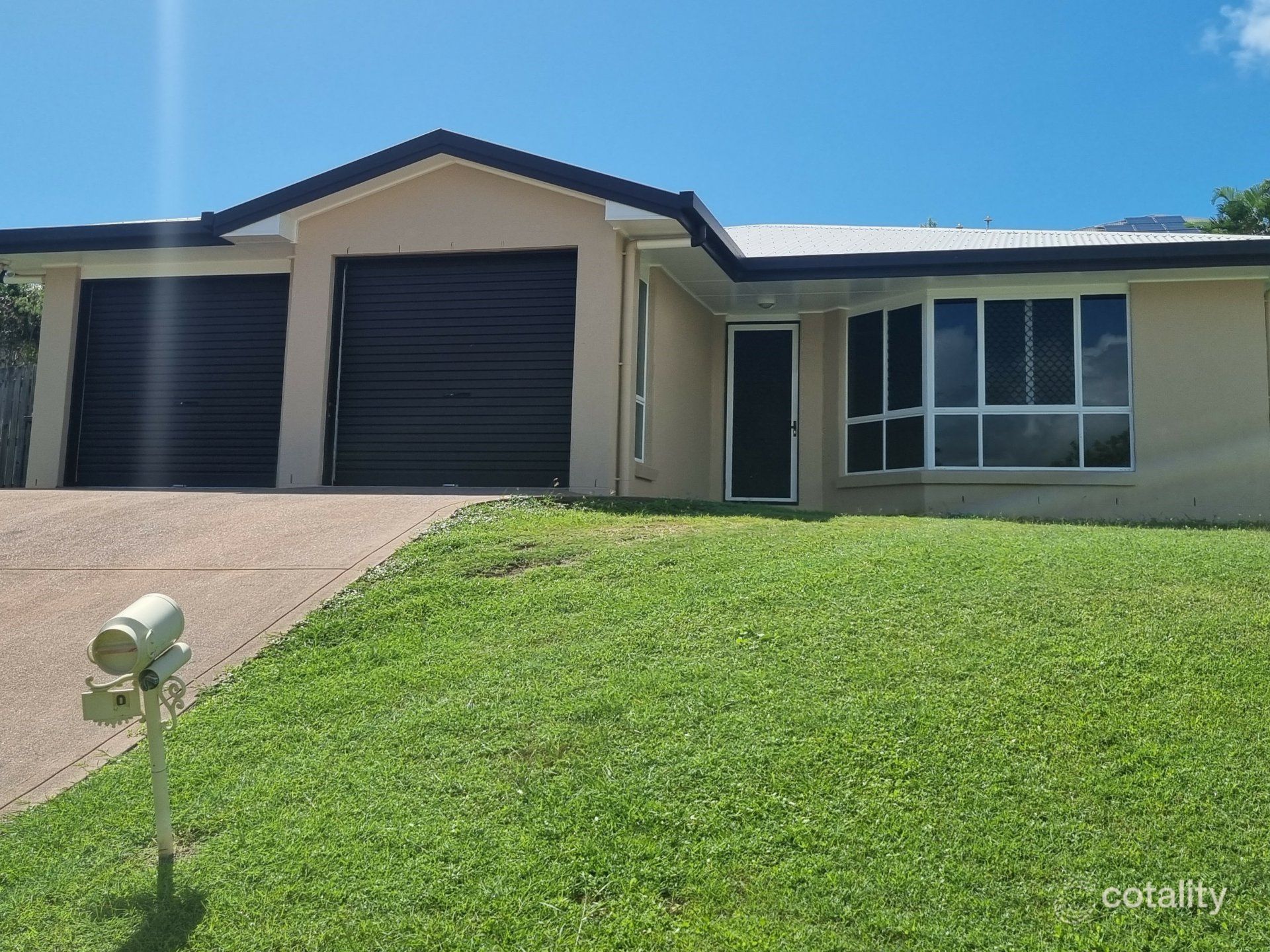39 Waratah St, Kin Kora, QLD 4680