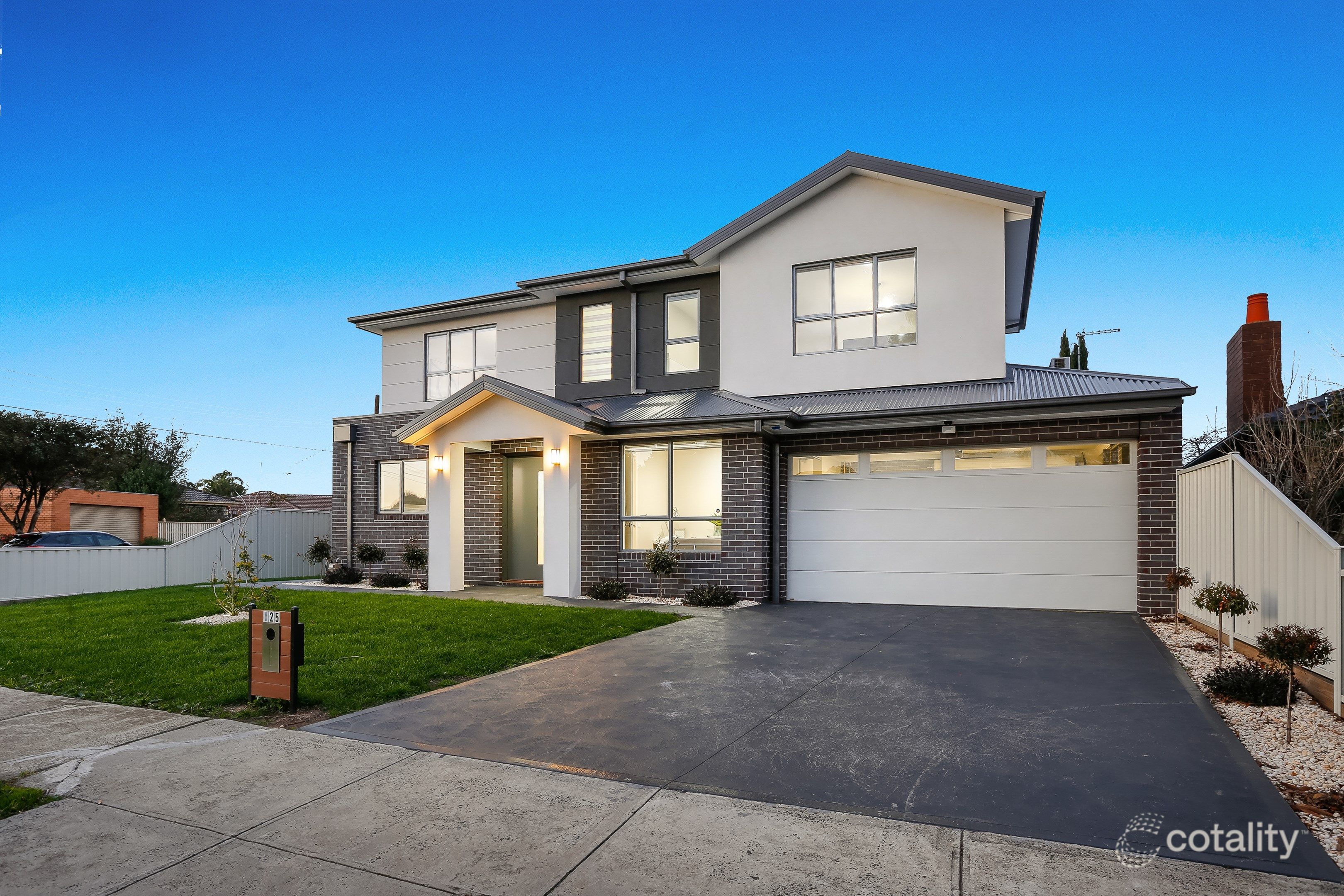 125 South Circular Rd, Gladstone Park, VIC 3043