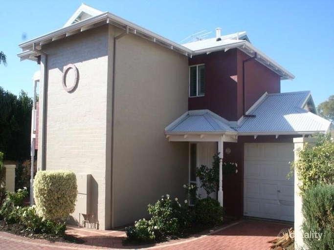 3/17 Lake Monger Dr, West Leederville, WA 6007