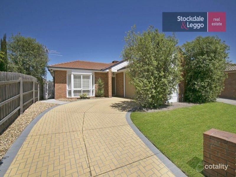 63 Hoysted Ave, Cranbourne North, VIC 3977