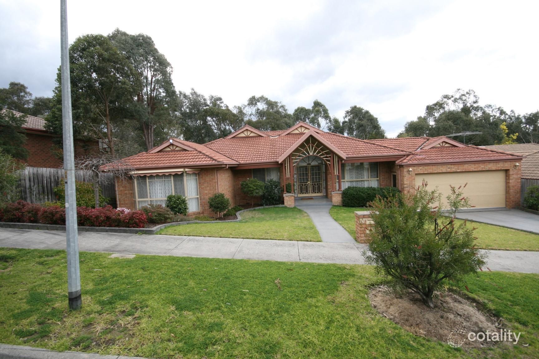 1 The Dell, Croydon North, VIC 3136
