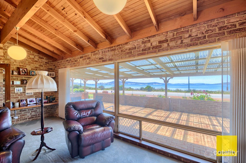 166 Bay View Dr, Little Grove, WA 6330