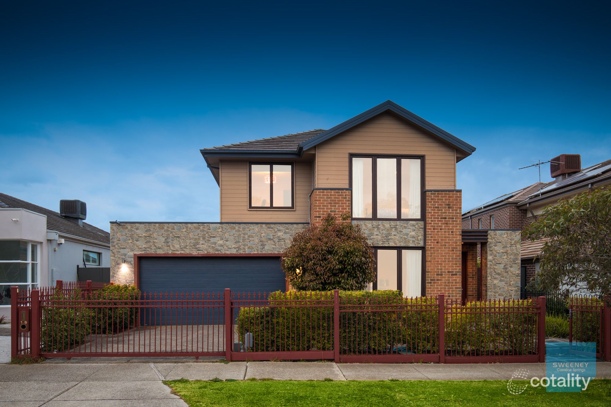 19 Woodward Way, Caroline Springs, VIC 3023