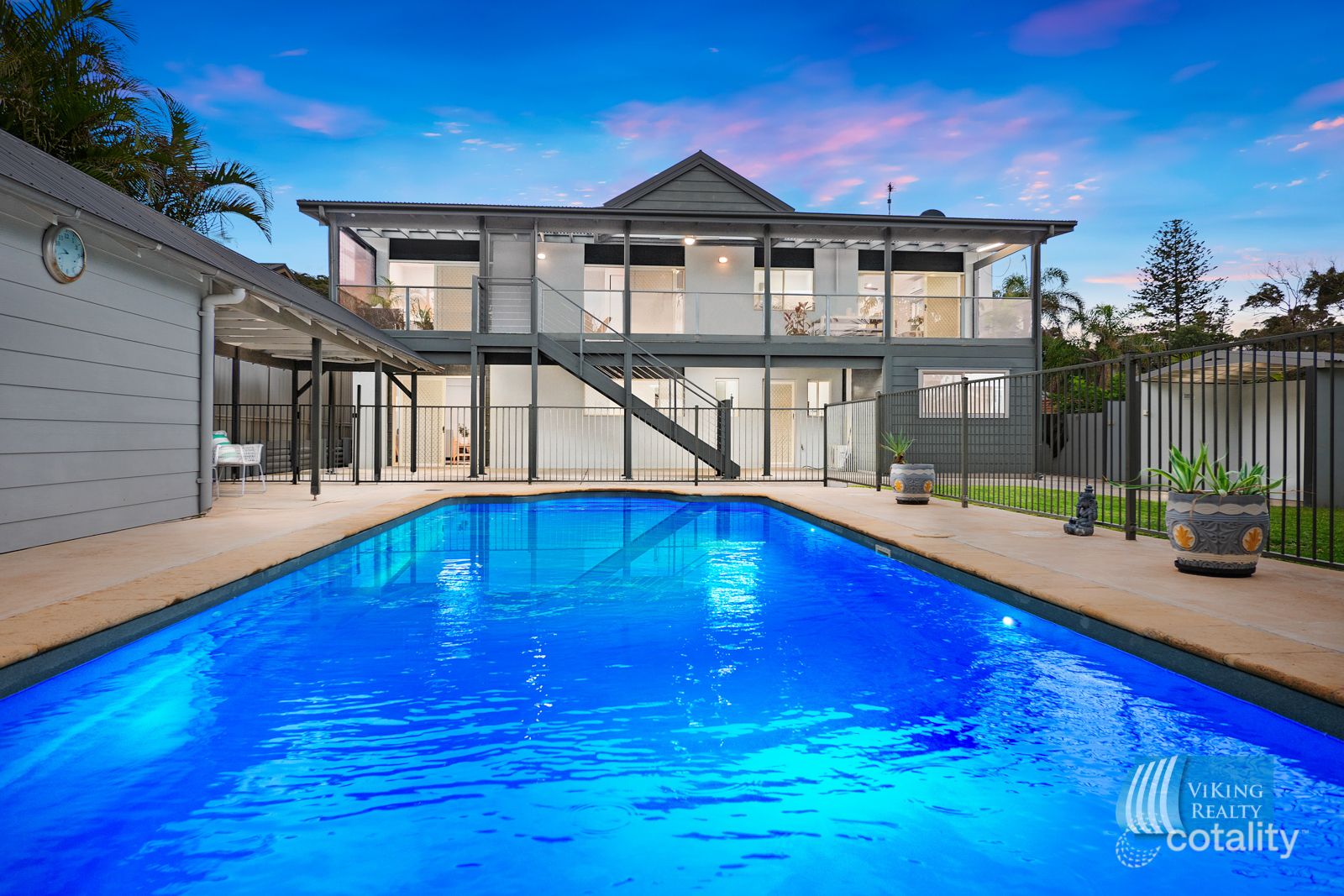 5 Cinnabar Cl, Caves Beach, NSW 2281